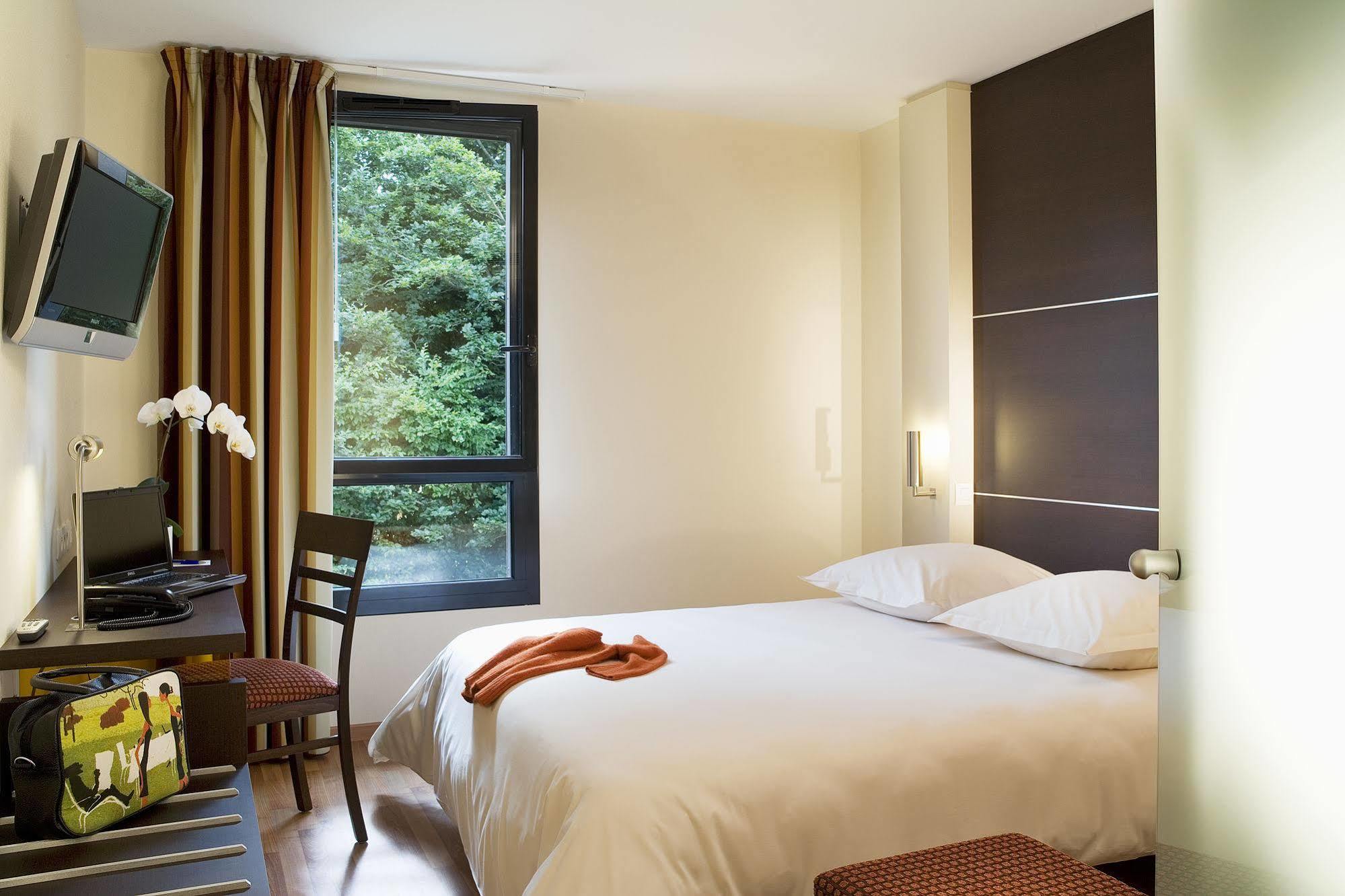 Hotel Escale Oceania Rennes Cap Malo La Meziere Zewnętrze zdjęcie